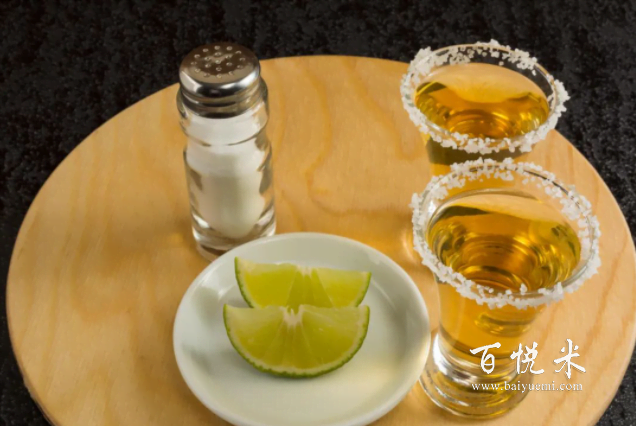 為什么要在雞尾酒的杯沿抹鹽？來了解一下